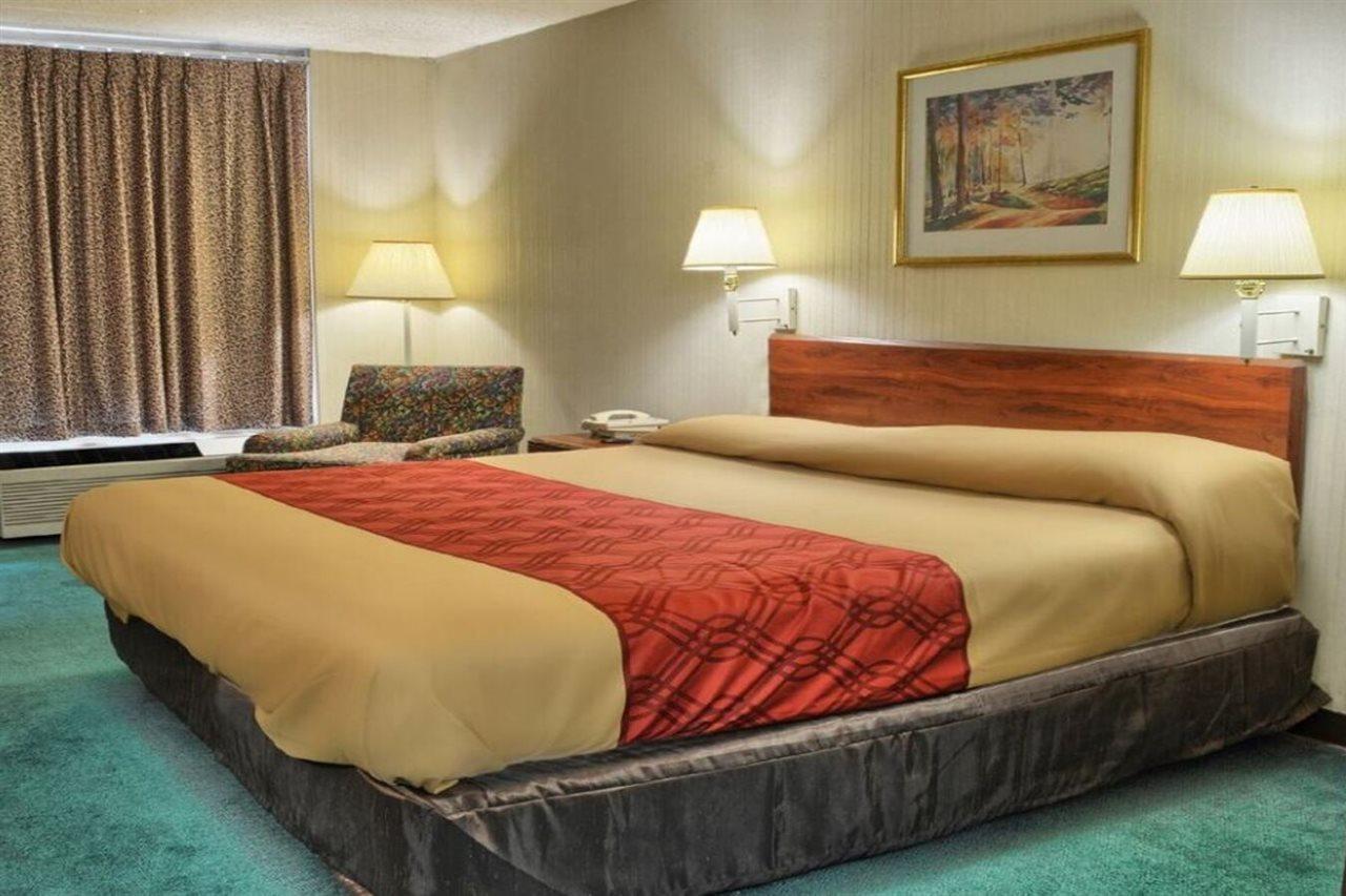 Knights Inn Ашланд Екстериор снимка